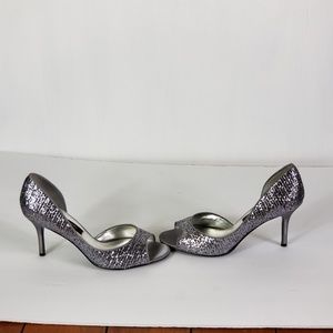 Silver heels 3 .25 heel nina ny sz 7.5 EIC